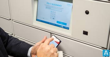 Software for parcel lockers kiosk